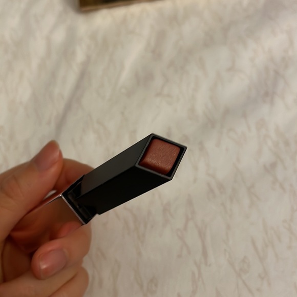 Ysl slim glow matte luminous matte lipstick shade 209 (furtive caramel) - Picture 4 of 6